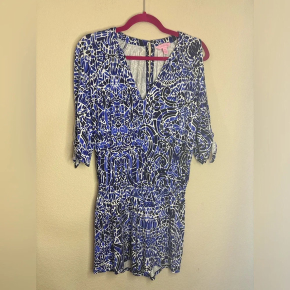 Lilly Pulitzer Bryce Romper in Bright Navy Taverna Tile - Picture 2 of 10